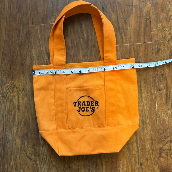 Trader Joe's limited edition mini canvas tote bag in orange - Picture 5 of 8